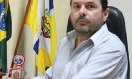 Prefeito renuncia ao cargo em SP para exercer a medicina em meio a pandemia