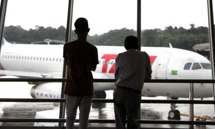 Família com 9 infectados pela covid-19 decide curtir férias no interior da Bahia