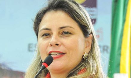 Técnica do time feminino anuncia desligamento do Rio Branco-AC após contratação do goleiro Bruno