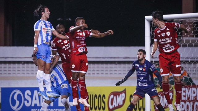 Paysandu e Vila Nova fazem o jogo de ida da final da Copa Verde