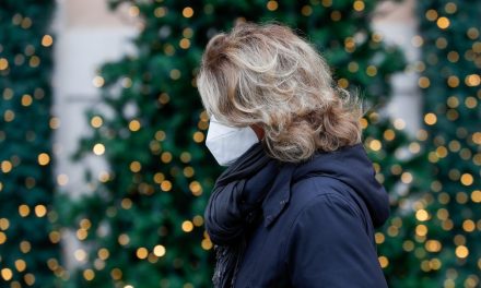 Itália proíbe viagens no Natal e ano novo para conter nova onda da Covid