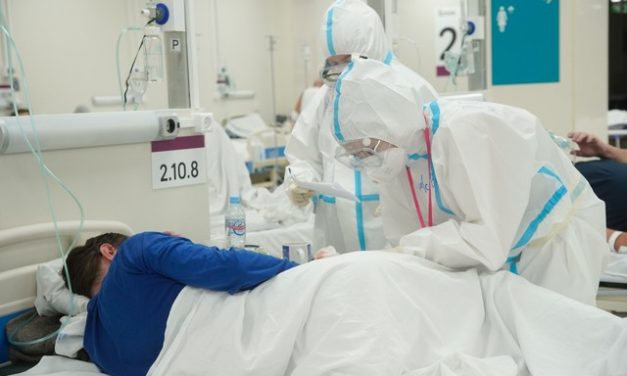 Rússia revisa dados de Covid e divulga número de mortes três vezes maior