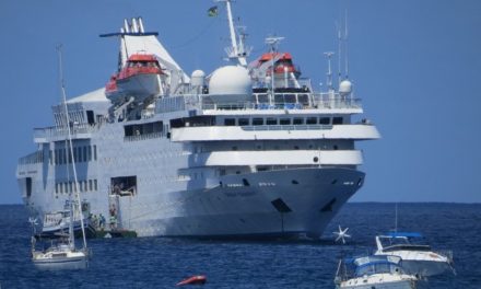 Apesar da proibição do governo do estado, Ministério do Turismo afirma que trabalha pelo retorno dos cruzeiros a Fernando de Noronha