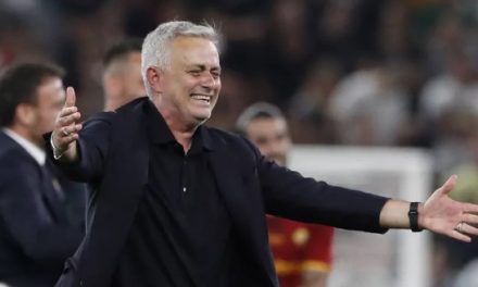 José Mourinho é cotado para ser o novo técnico do PSG