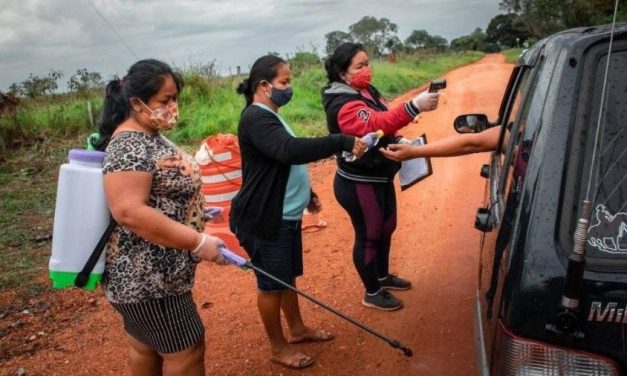Covid: Bolsonaro gastou metade do previsto em remédios a indígenas, diz TCU