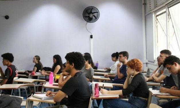 Número global de jovens fora da escola aumenta e chega a 250 milhões