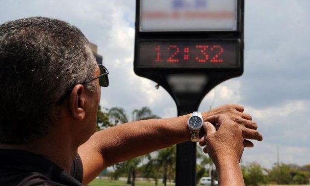 Ministro de Minas e Energia descarta necessidade de retomar horário de verão